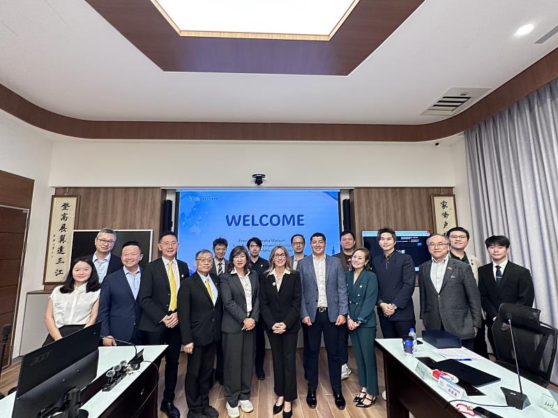 邱銘乾促成台美合作MOU 亞利桑那州商務局總裁來台深化合作，鎖定半導體、航太與先進製造商機