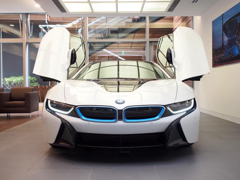 「BMW i8」Plug-in hybrid 插電式油電混合跑車。(圖為業者提供)