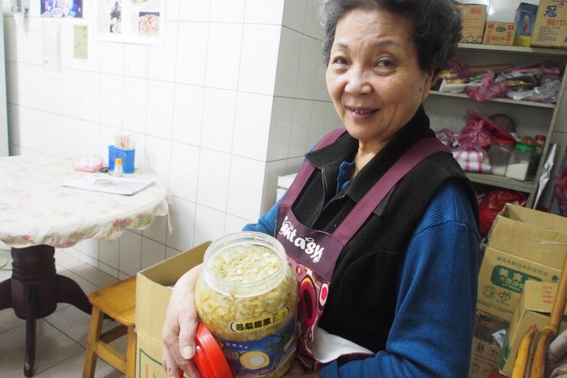 今年73歲的大陳人張小娥