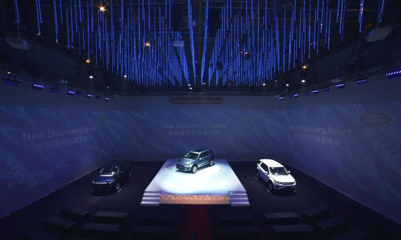 New Discovery Sport動感俐落的設計線條與洗鍊飽滿的外型，以及內裝簡約經典的設計風格，成功營造濃厚的運動與年輕氣息，展現動能與優雅的完美協調。（圖由業者提供）