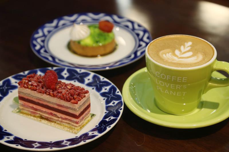 COFFEE LOVER's PLANET和知名法式甜點「珠寶盒」合作，限定甜點、經典甜點都吃得到！