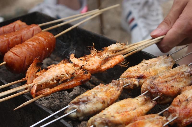 擔心中秋連假吃烤肉吃到拉肚子、食物中毒，快看看這3點做到沒？