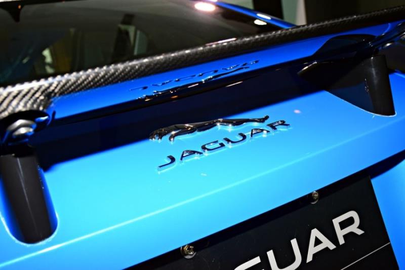 史上「最速」豹來襲，全新Jaguar F-Type「SVR」將飆破「322km/h」極速境界，於2017台北車展發表上市！