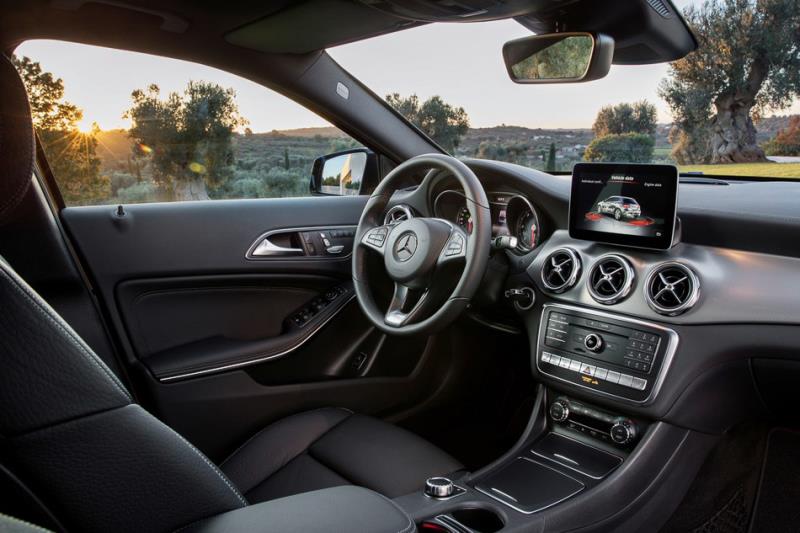 青年「三芒星」展露全能身段！Mercedes Benz GLA 車系「大」幅度「小」改款！