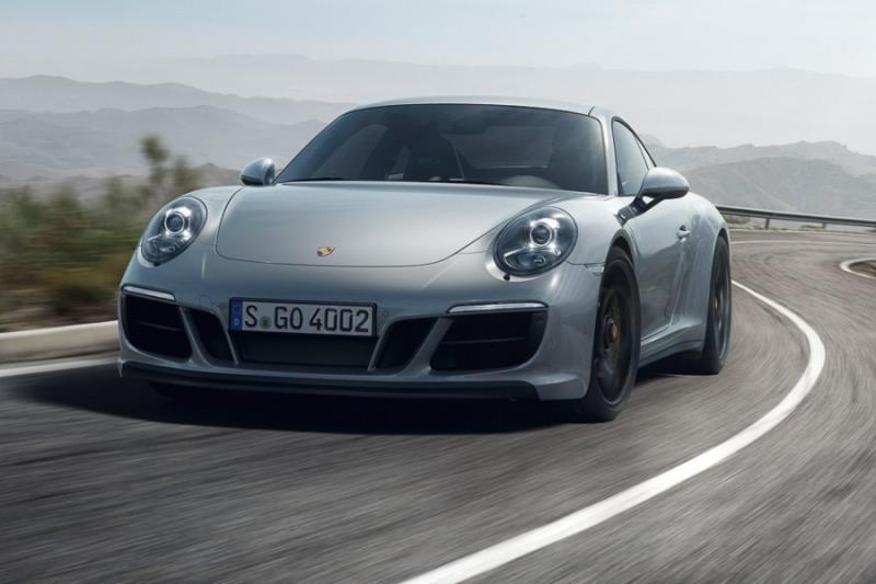 最後仍然「背棄」自然進氣引擎！Porsche 911 GTS 全面換裝 3.0 「雙渦輪」動力系統！