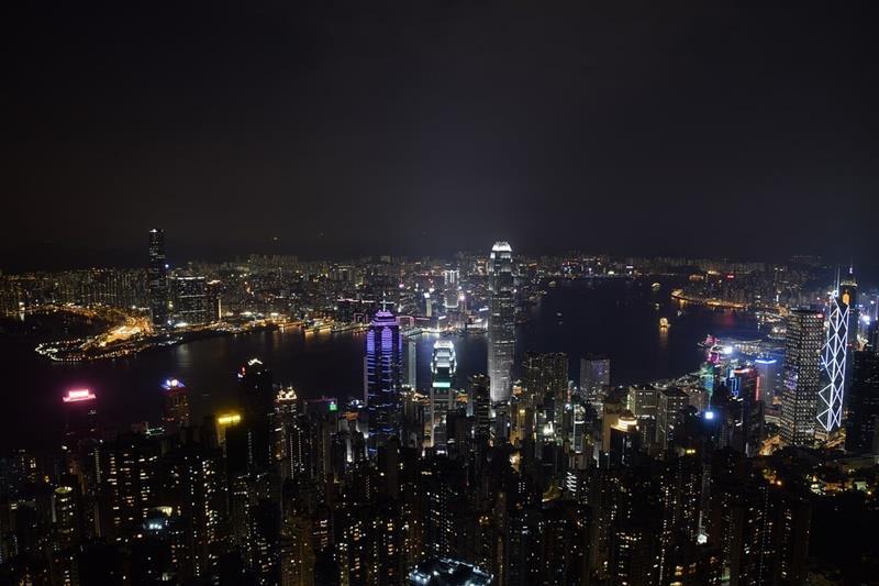 香港著名景點有迪士尼樂園和海洋公園，但有人認為，香港令人印象難忘的地方是「上山下海」，因為這才是香港獨一無二之處。（圖取自Pixabay圖庫）