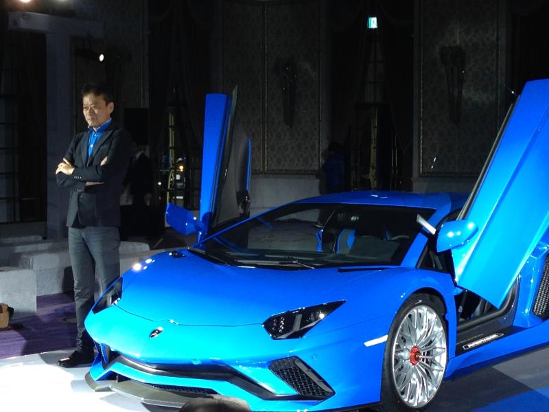  Lamborghini Aventador S   NT$2,700萬起 磅礡登台