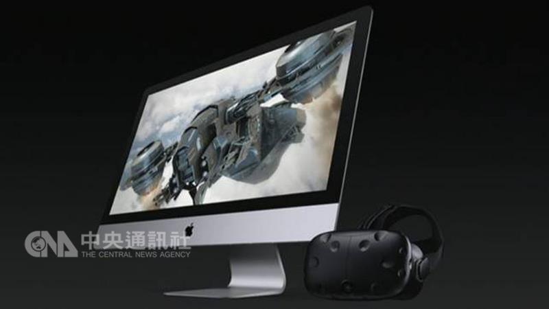 宏達電6日表示，蘋果（Apple）於全球數千名開發者及 媒體出席的開發者大會WWDC17中宣布將進入虛擬實境（ VR）產業，HTC Vive也正式成為其全球虛擬實境系統合 作夥伴。 （宏達電提供） 中央社記者吳家豪傳真　106年6月6日
