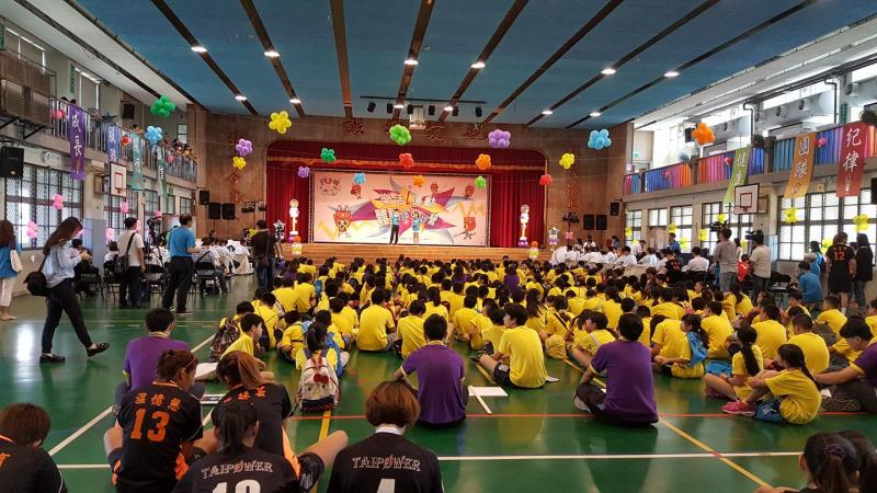 台電於暑假舉辦的「球類FUN電營」7/4在台北市三民國小開跑。