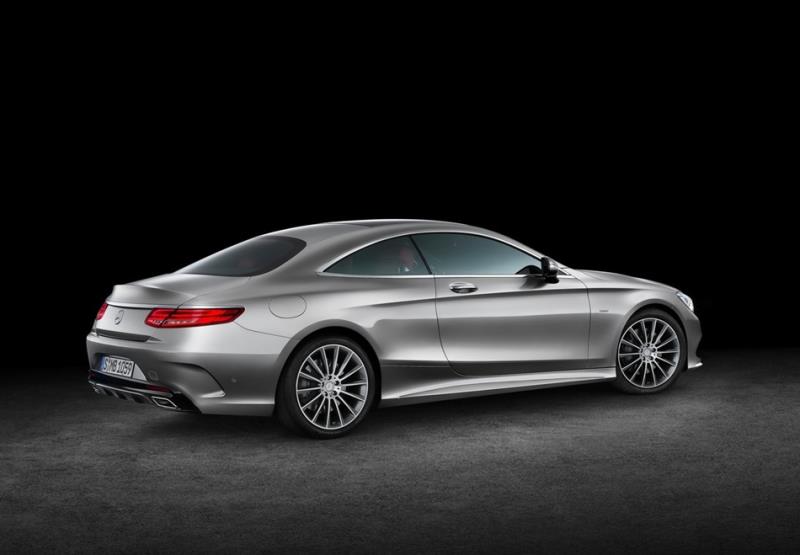 ↑ 2015年 Mercedes-Benz S-Class Coupe