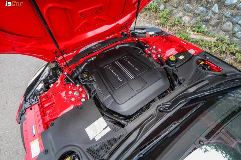 Jaguar F-Type 小改新年式更有型
