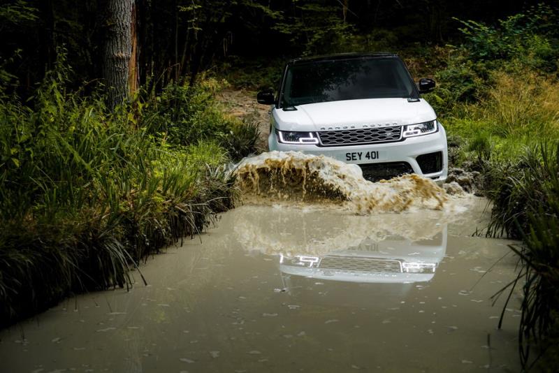 高性能Plug-in Hybrid公開 Land Rover Range Rover Sport小改款