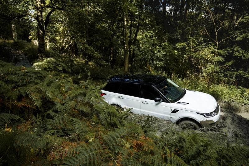 高性能Plug-in Hybrid公開 Land Rover Range Rover Sport小改款