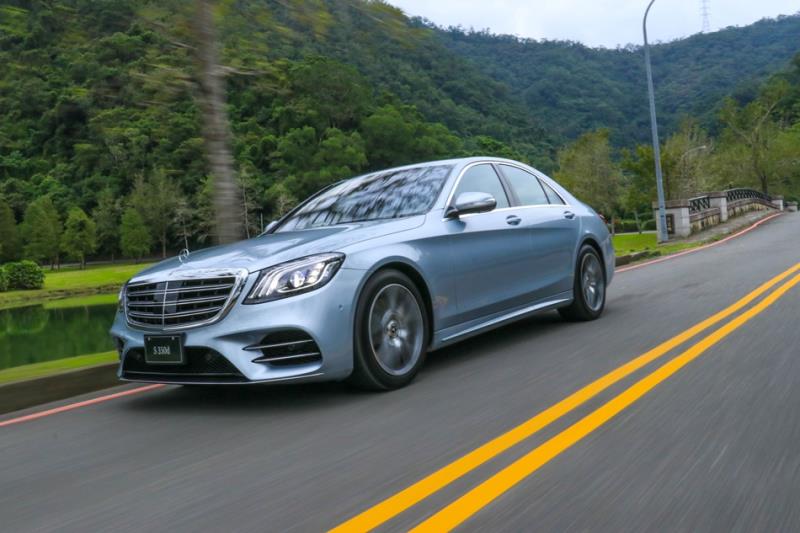 Mercedes-Benz S 350d/450L老闆自駕也開心【動態、操控篇】