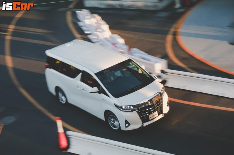 Toyota Alphard小改款 日本獨家首試