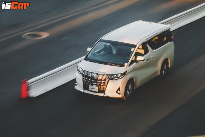 Toyota Alphard小改款 日本獨家首試