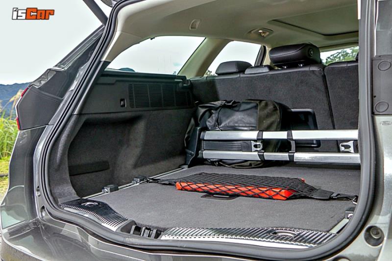 Ford Mondeo Wagon x Skoda Superb Combi【大Wagon序章】