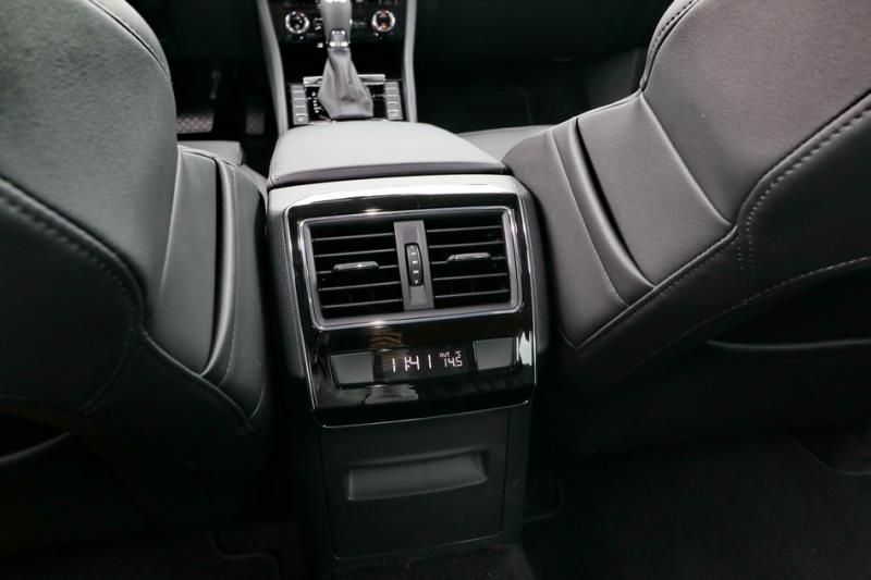 入門價 Skoda Superb Combi菁英版TSI