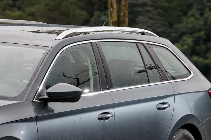 入門價 Skoda Superb Combi菁英版TSI
