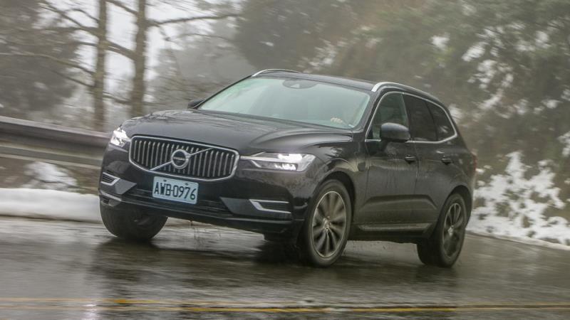 Volvo XC60 T8 407hp 雙增壓+電力 雪地試駕