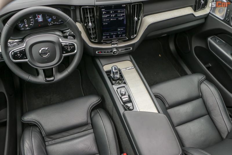 Volvo XC60 T8 407hp 雙增壓+電力 雪地試駕