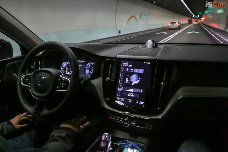 Volvo XC60 T8 407hp 雙增壓+電力 雪地試駕