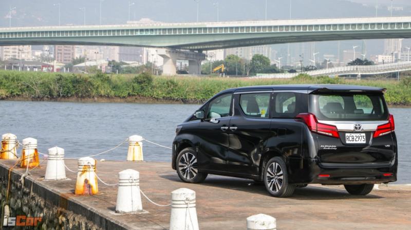 Toyota Alphard再進化 外內配備篇