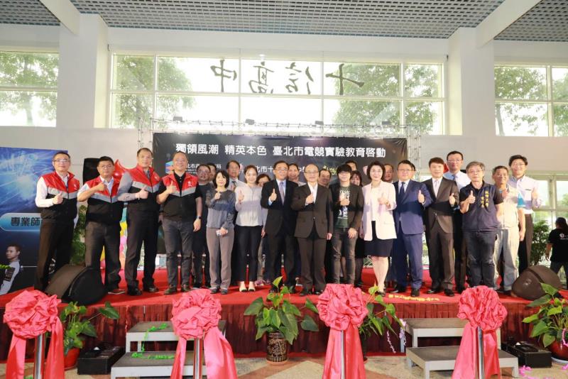 微星科技深耕校園  十信高中電競專業教室落成