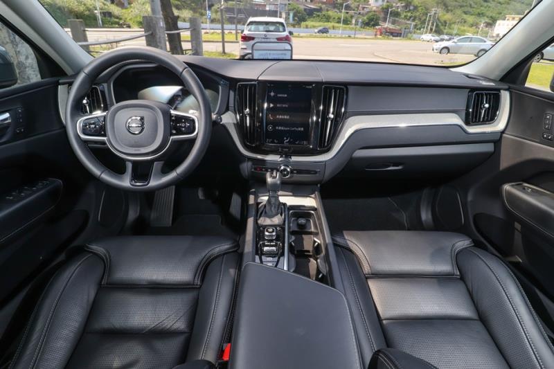 BMW X3 20i v.s. Volvo XC60 【市場價值篇】