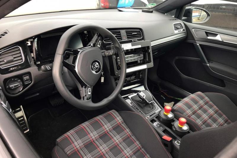 捕獲Volkswagen Golf 八代測試車