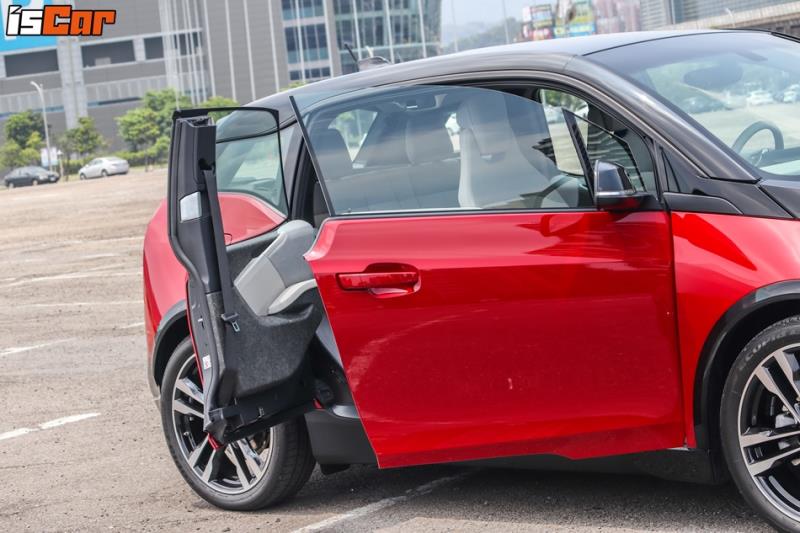 BMW i3s忠孝東路大挑戰【戰力分析篇】