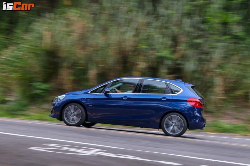 BMW 220i Active Tourer Sport Line降價 運動套件更超值