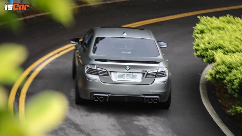 BMW F90 M5 x F10 M5 Jahre30對決【四驅、後驅樂趣篇】