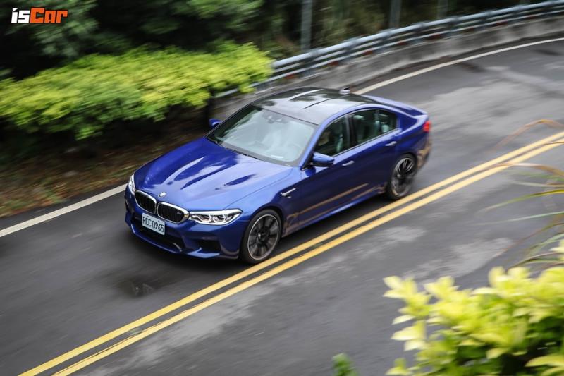 BMW F90 M5 x F10 M5 Jahre30對決【四驅、後驅樂趣篇】