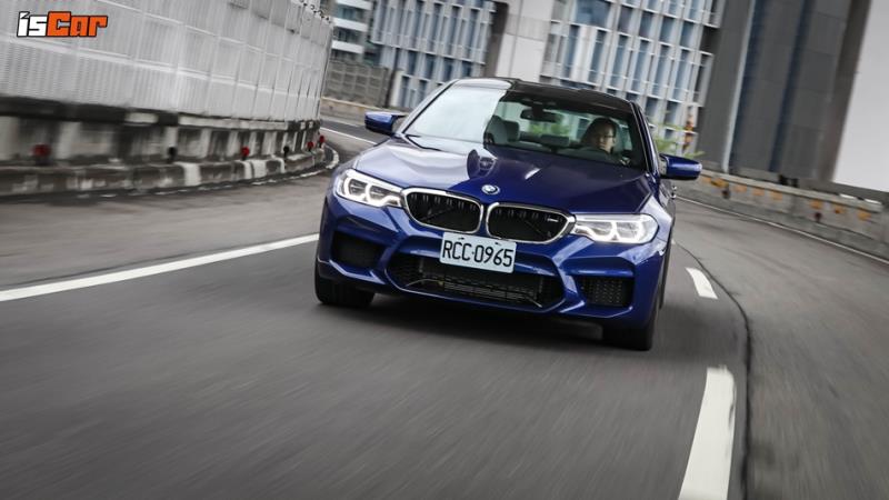 BMW F90 M5 x F10 M5 Jahre30對決【四驅、後驅樂趣篇】