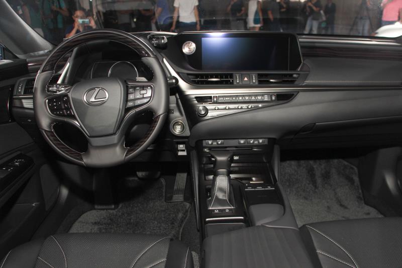 全新的ES入全新Seat in Control座艙設計概念。
