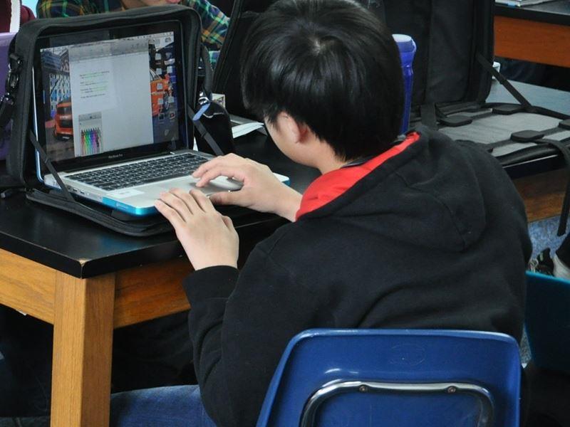 研究顯示，在課堂使用3C產品導致注意力分散，並不會影響學生在課堂上的表現，但會影響後來的考試成績。（圖取自Pixabay圖庫）