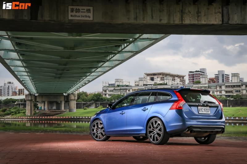 Volvo V60 Polestar 最後的燃油星光