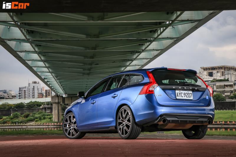 Volvo V60 Polestar 最後的燃油星光