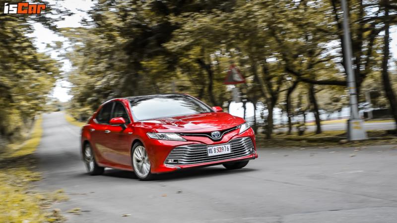 Toyota Camry Hybrid 旗艦版【自信駕馭篇】