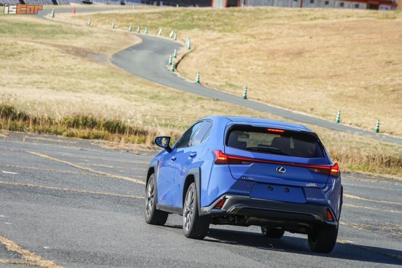 Lexus UX200、UX250h日本賽道試駕