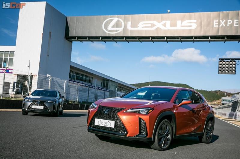 Lexus UX200、UX250h日本賽道試駕