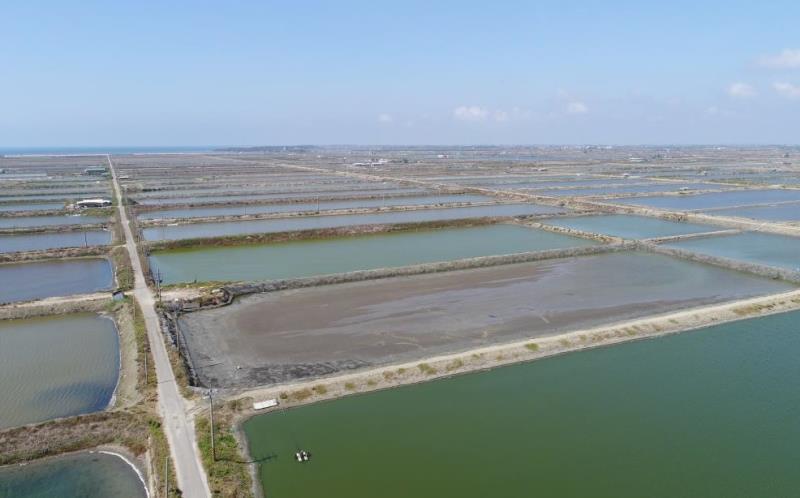 永鑫能源將協助 Google 架設 40,000個太陽能面板至台南的養殖場魚池，將土地有效利用率最大化，並嘉惠當地的養殖業者。