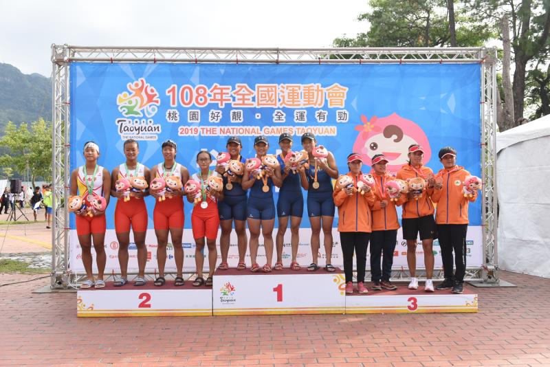 全運划船賽最後一天，女子四人雙槳賽事頒獎典禮。（圖/桃園市政府提供）