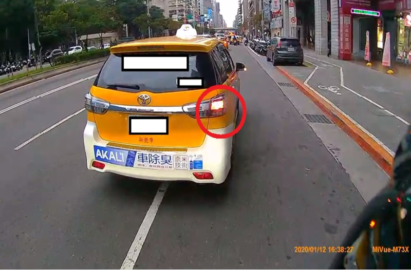 新北市交通局提醒駕駛人 : 方向燈「打好打滿」 避免受罰及事故