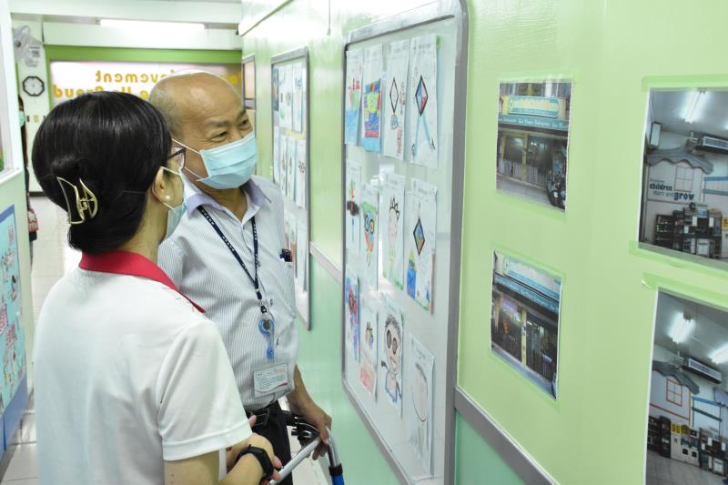 林淑麗園長說明幼兒園加入準公共後設備改善情形。