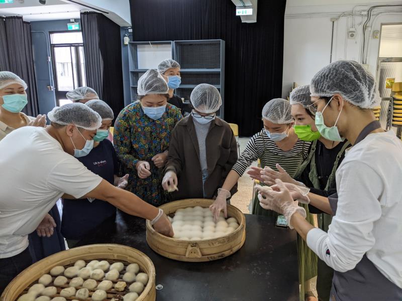 藝術家江俊毅帶領推廣活動「絨毛遍體工作坊」