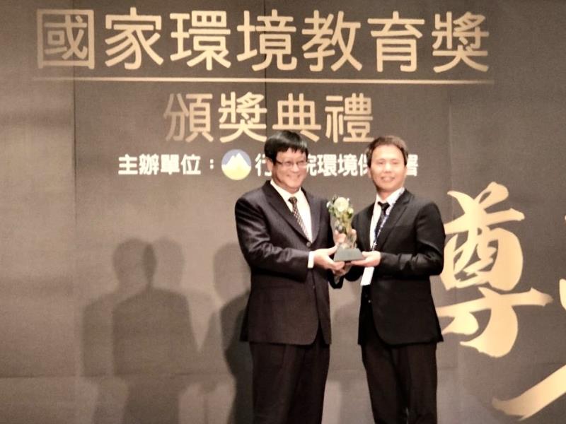 「達和環保樹林分公司」獲得民營事業組優等獎.
