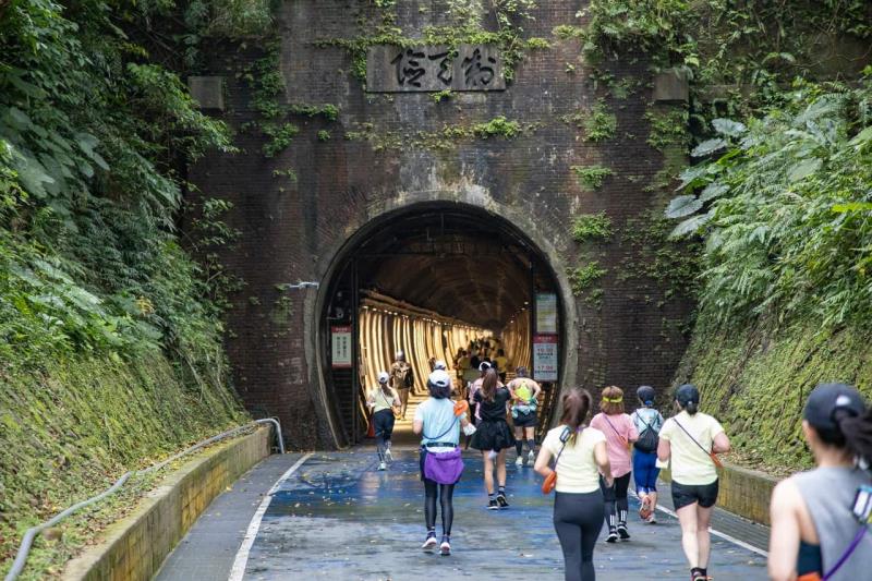 鐵道馬賽道跑經東北角人氣景點-福隆舊草嶺隧道(第七屆2022年資料照).