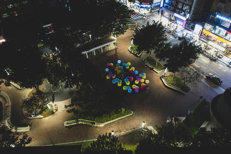 「2023台灣燈會在台北」作品名稱：榮容，參與藝術家：路瓦 · 里維拉。